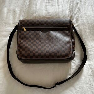 Louis Vuitton Damier ebene messenger bag